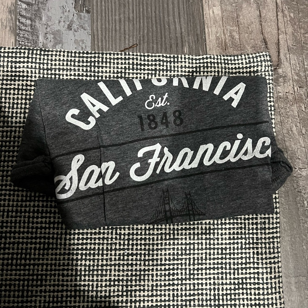 SAN FRANCISCO CA WOMANS T SHIRT